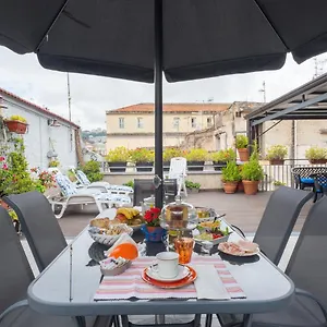 Nocleg ze śniadaniem La Terrazza Ai Miracoli, Neapol