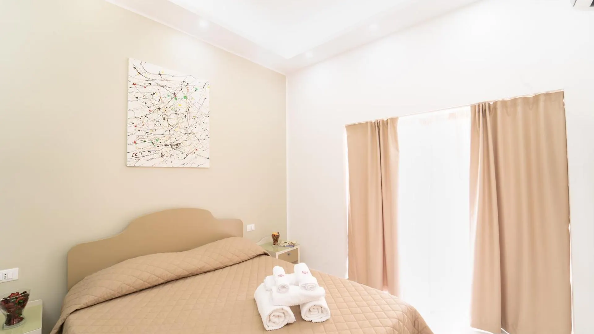 Al Campanile H Napoli Centro, By Clapa Group Hotel Napels