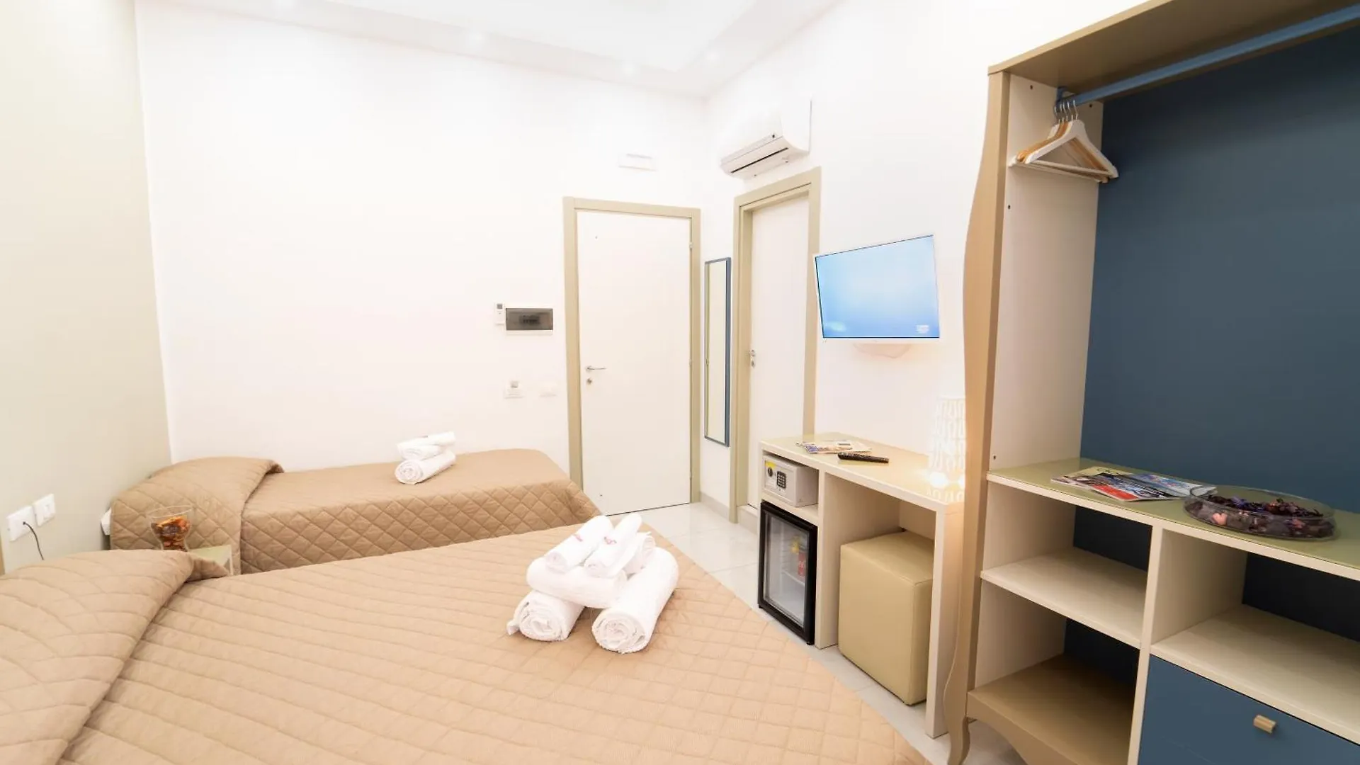 Guest house Al Campanile H Napoli Centro, By Clapa Group Hotel