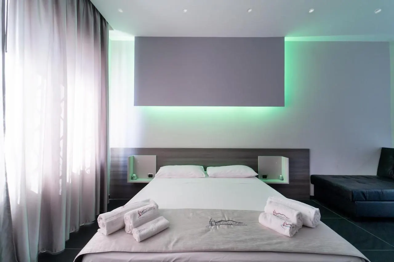 Al Campanile H Napoli Centro, By Clapa Group Hotel 3*, Naples